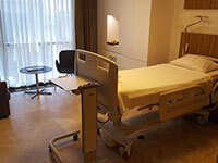 Esteworld Altunizade Hastanesi Plastik Cerrahi Hasta Odası ve Yatağı